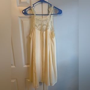 NWT Off-white lace dress